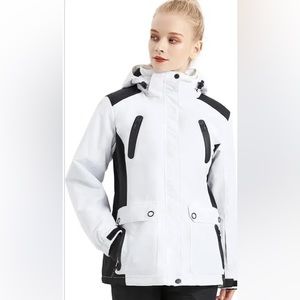 Women’s Water Proof Free Soldier Ski Jacket